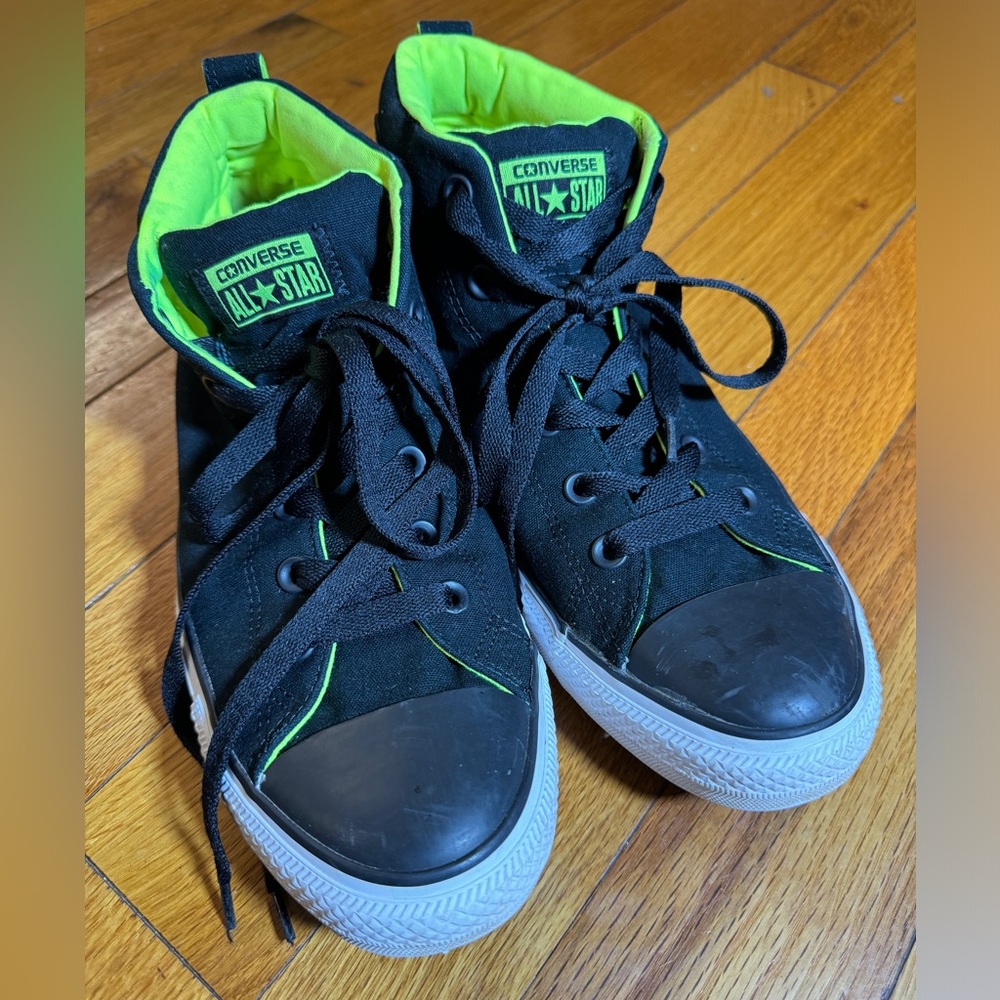 Converse Lace Up High Tops Mens Sz 10 Black With Neon Yellow/Green